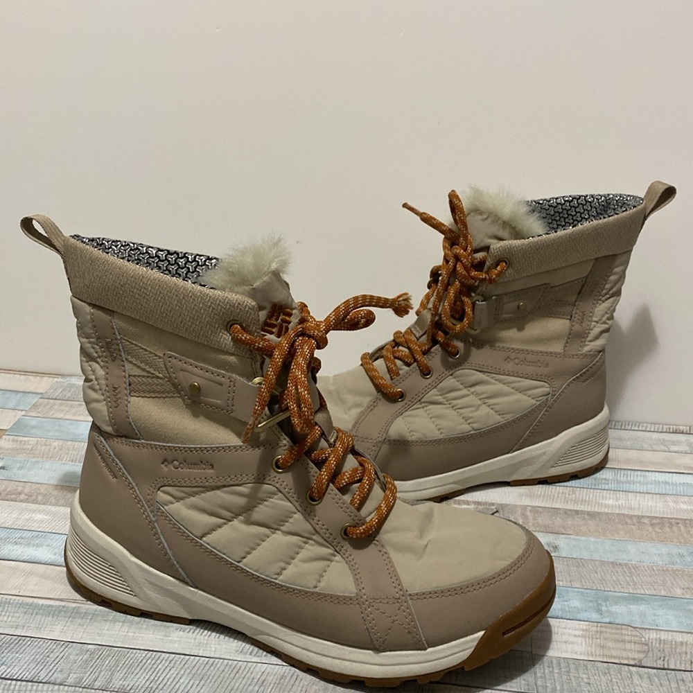 Columbia Meadow Shorty Omni-Heat Boots